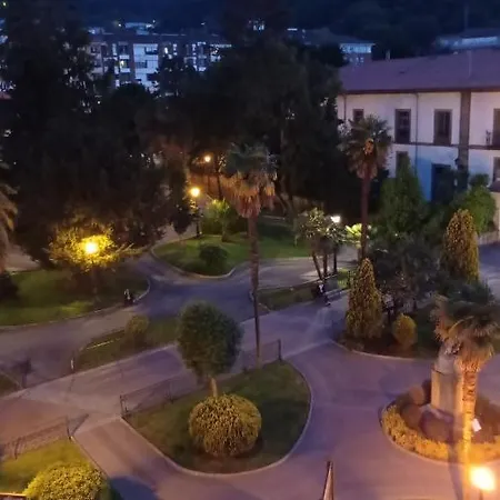 Apartamento Piso Centrico En Pravia, Con 3 Sin Ascensor *