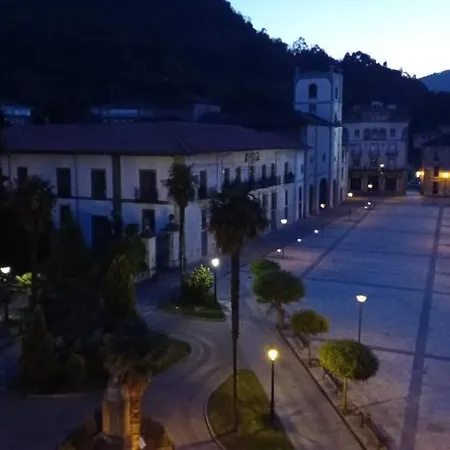 Piso Centrico En Pravia, Con 3 Sin Ascensor Apartamento